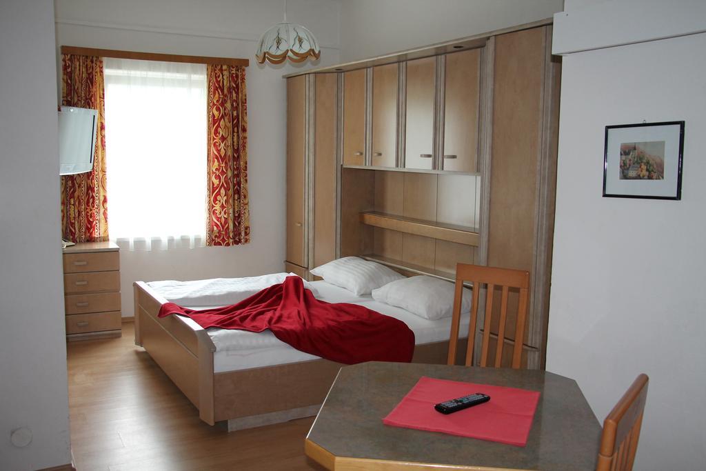 Strandhotel Pichler Seeboden Phòng bức ảnh